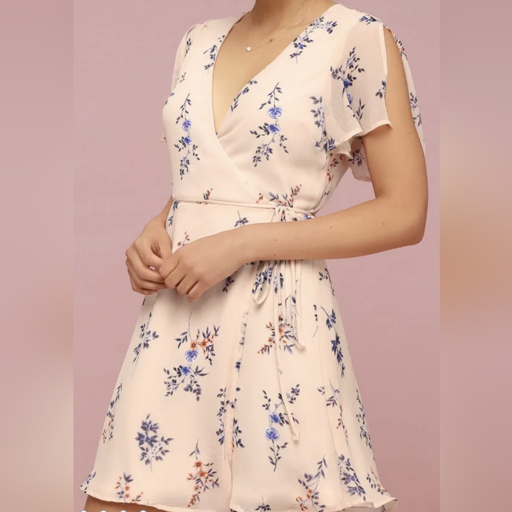 Lulu's small flutter sleeve wrap dress
